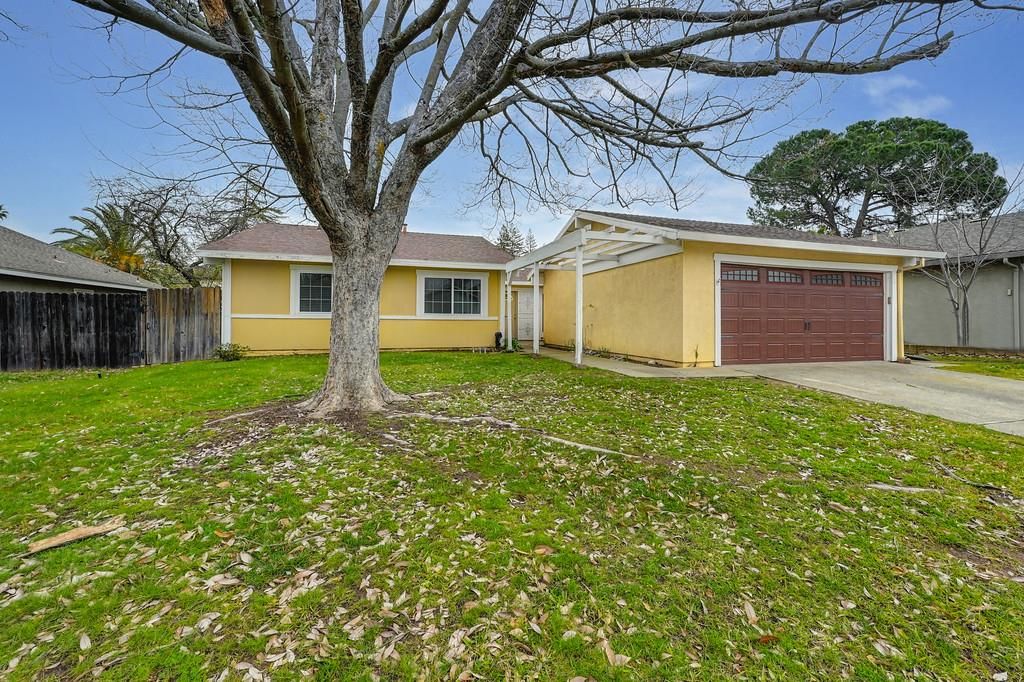8263 Old Ranch Rd, Citrus Heights, CA 95610