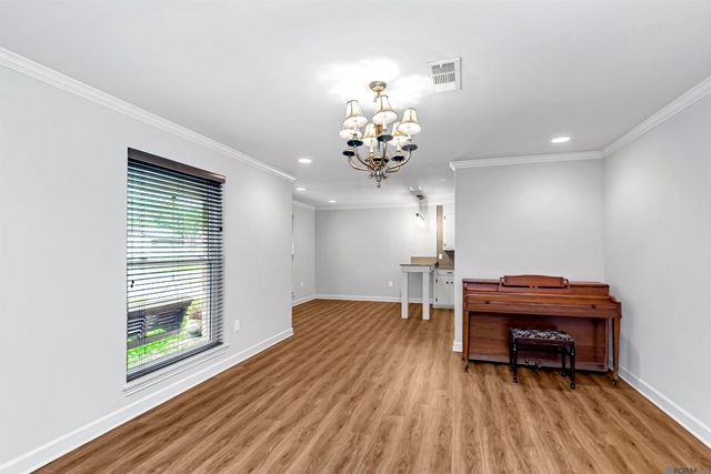 1214 Aurora Pl, Baton Rouge, LA 70806