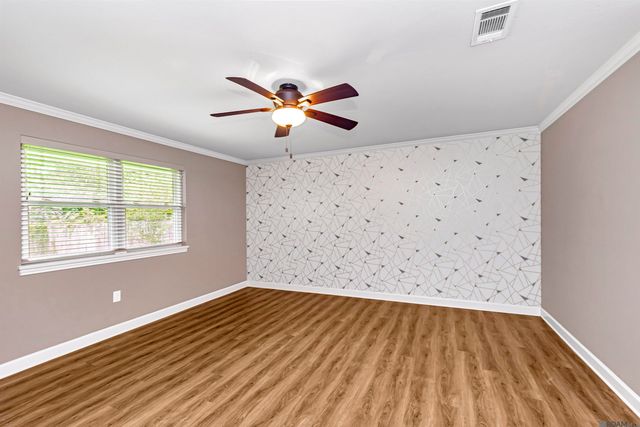 1214 Aurora Pl, Baton Rouge, LA 70806