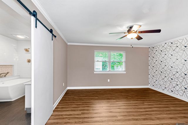 1214 Aurora Pl, Baton Rouge, LA 70806