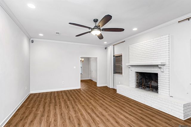 1214 Aurora Pl, Baton Rouge, LA 70806