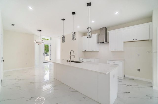 1215 CRAWFORD AVENUE, St Cloud, FL 34769