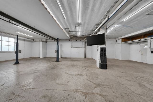 84 Lowell St, Methuen, MA 01844