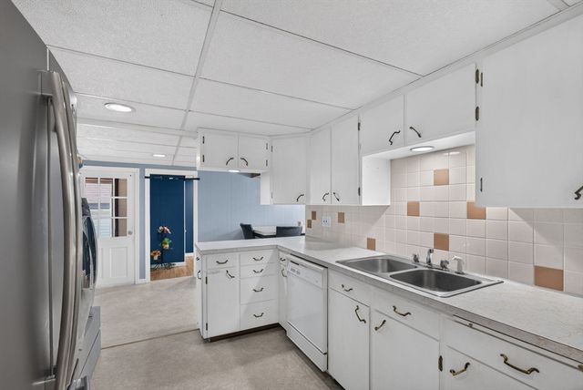 84 Lowell St, Methuen, MA 01844