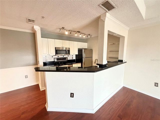 18001 RICHMOND PLACE DRIVE 533, Tampa, FL 33647
