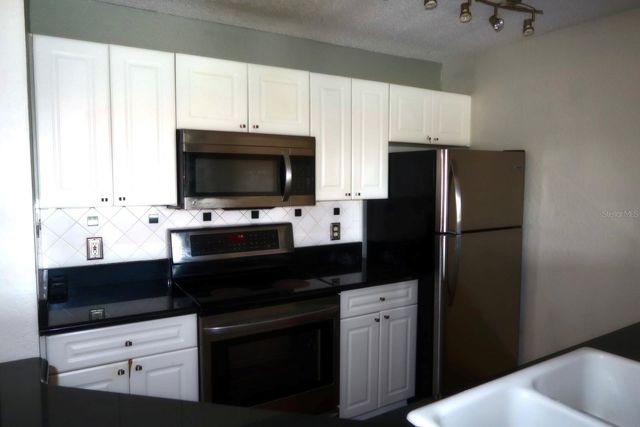 18001 RICHMOND PLACE DRIVE 533, Tampa, FL 33647