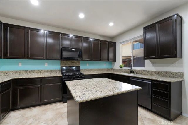 16521 Sedona Street, Lake Elsinore, CA 92530