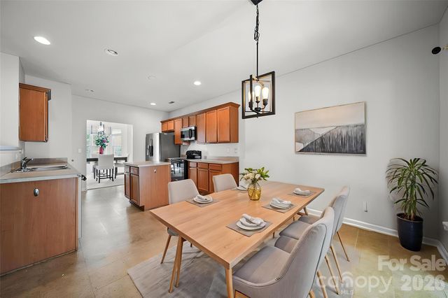 2001 Lake Vista Drive, Mount Holly, NC 28120