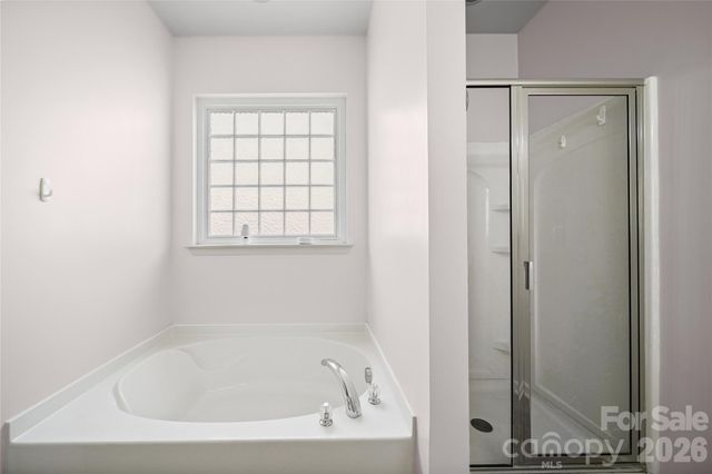 2001 Lake Vista Drive, Mount Holly, NC 28120