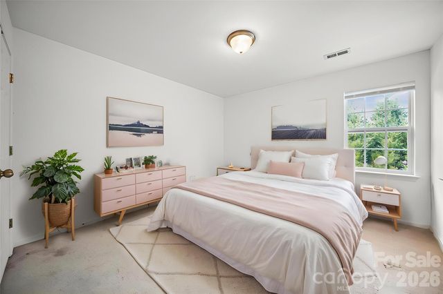 2001 Lake Vista Drive, Mount Holly, NC 28120