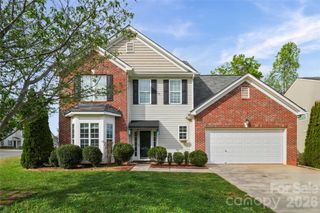 2001 Lake Vista Drive, Mount Holly, NC 28120