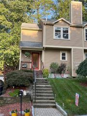 124 Darwin Street, Woonsocket, RI 02895