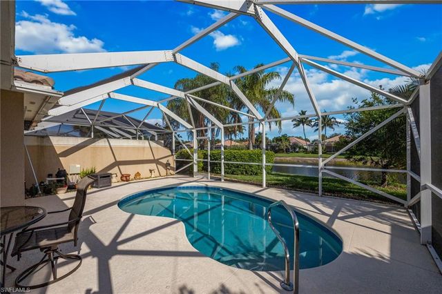 8149 Xenia LN, Naples, FL 34114