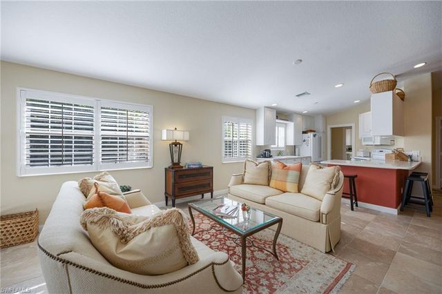 8149 Xenia LN, Naples, FL 34114