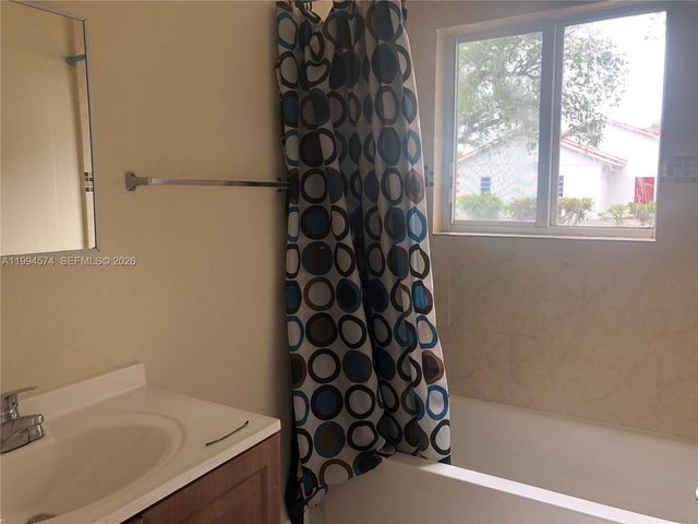 1920 Washington Ave 3, Opa-locka, FL 33054