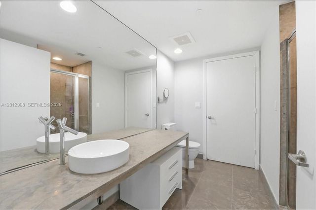 465 Brickell Ave 4805, Miami, FL 33131