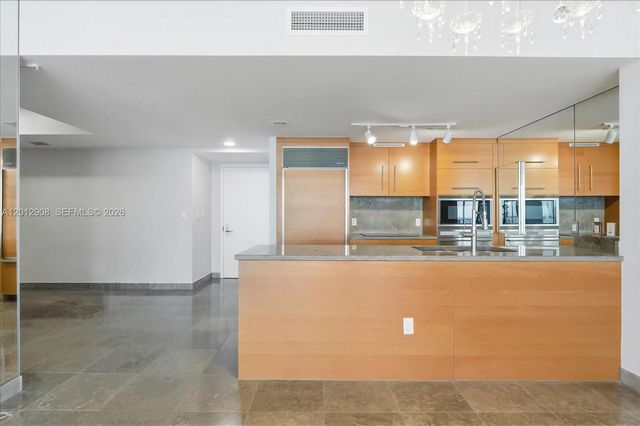 465 Brickell Ave 4805, Miami, FL 33131
