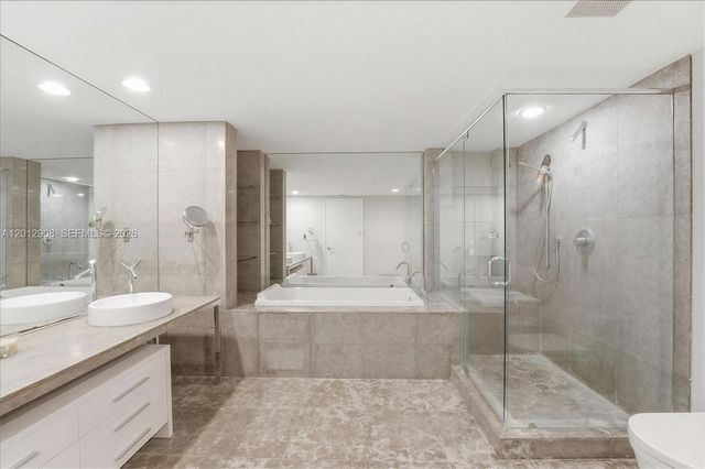 465 Brickell Ave 4805, Miami, FL 33131