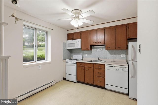 344 MAPLE ST, Columbia, PA 17512
