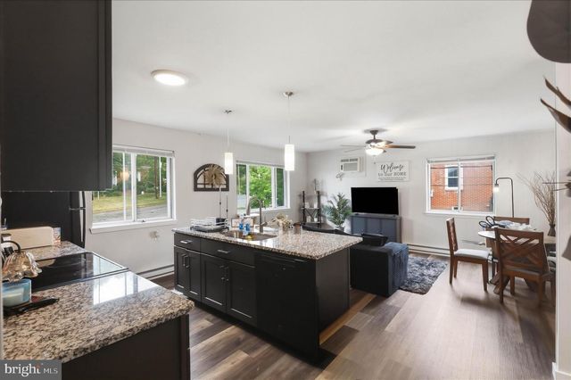 344 MAPLE ST, Columbia, PA 17512