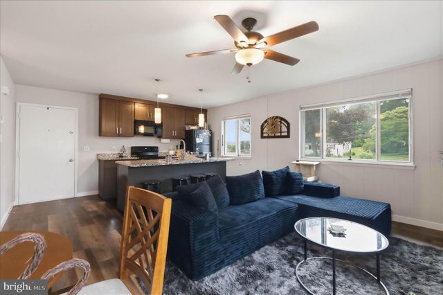 344 MAPLE ST, Columbia, PA 17512
