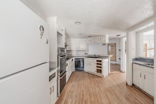 3922 Greenway Drive, Garland, TX 75041