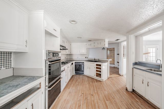 3922 Greenway Drive, Garland, TX 75041