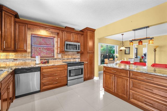 21424 NE 19th Court, Miami, FL 33179