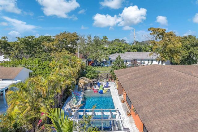 21424 NE 19th Court, Miami, FL 33179
