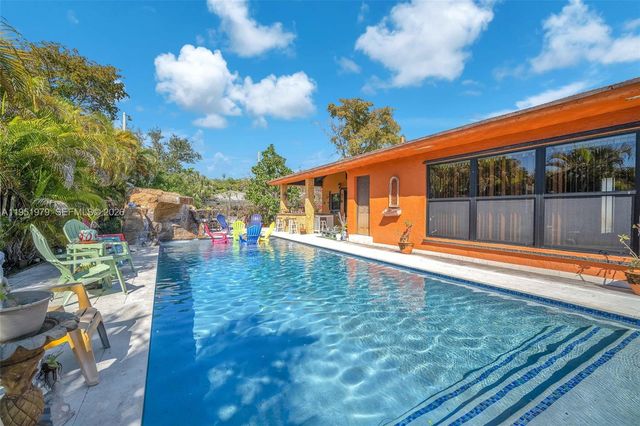 21424 NE 19th Court, Miami, FL 33179