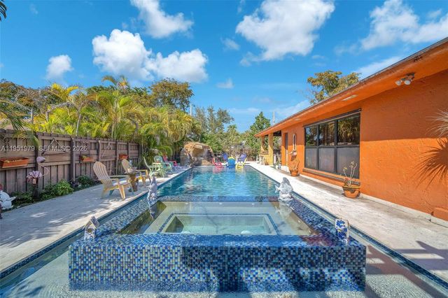 21424 NE 19th Court, Miami, FL 33179