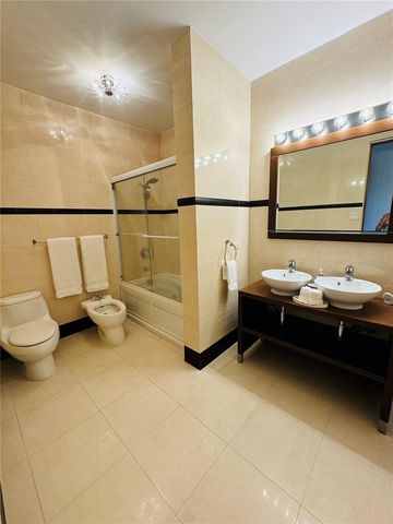 Murano AVE PALMA REAL, Guaynabo, PR 00969