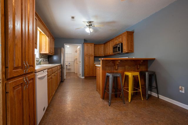 9555 N Ga 301, Trenton, GA 30752