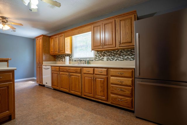 9555 N Ga 301, Trenton, GA 30752