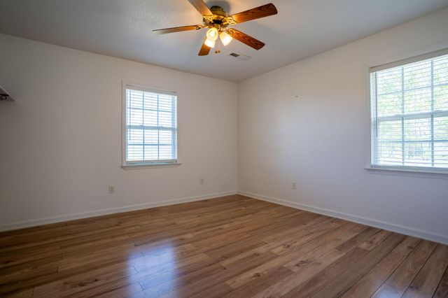 9555 N Ga 301, Trenton, GA 30752