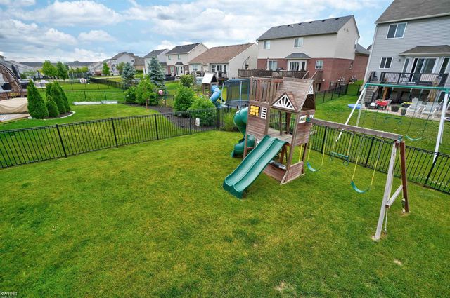 4121 Ash Tree Lane, Oceola Twp, MI 48843