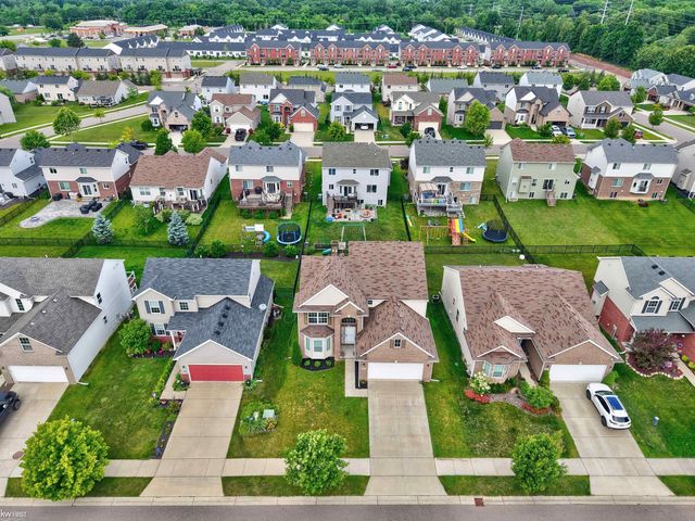4121 Ash Tree Lane, Oceola Twp, MI 48843