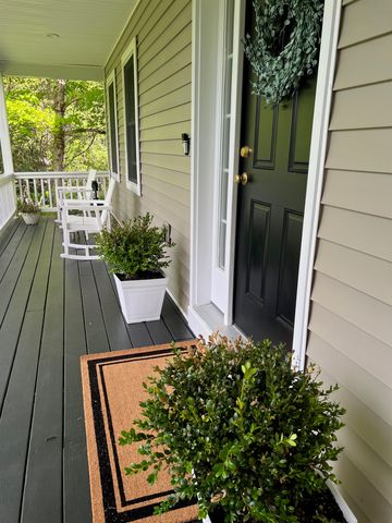 358 Cowdrey Path, Woodstock, VT 05071