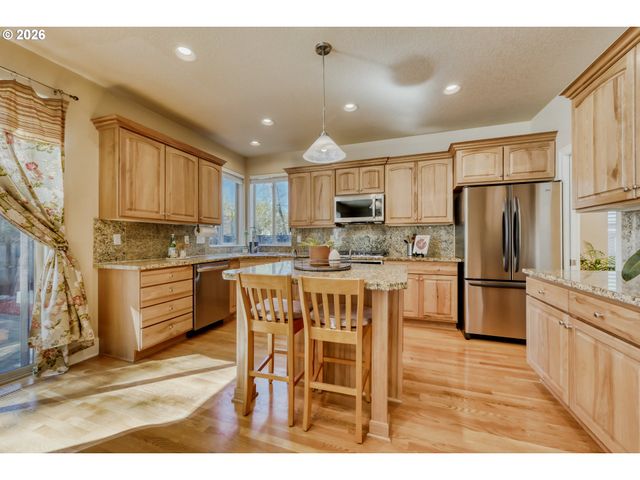 335 Sw 167TH Ave, Beaverton, OR 97006