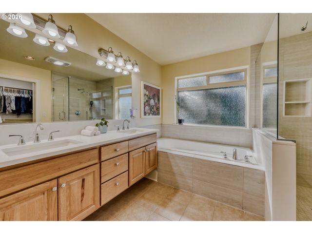335 Sw 167TH Ave, Beaverton, OR 97006