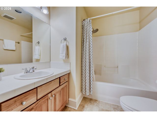 335 Sw 167TH Ave, Beaverton, OR 97006