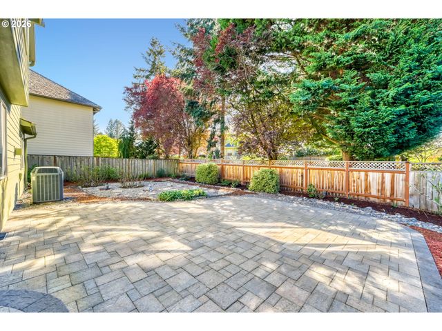 335 Sw 167TH Ave, Beaverton, OR 97006