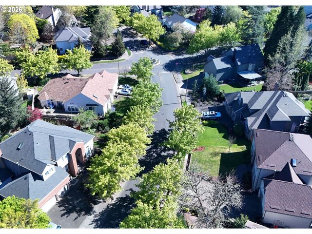 335 Sw 167TH Ave, Beaverton, OR 97006