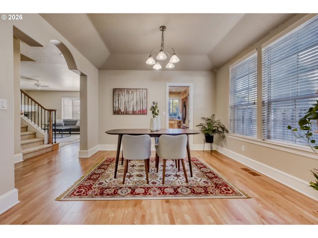335 Sw 167TH Ave, Beaverton, OR 97006