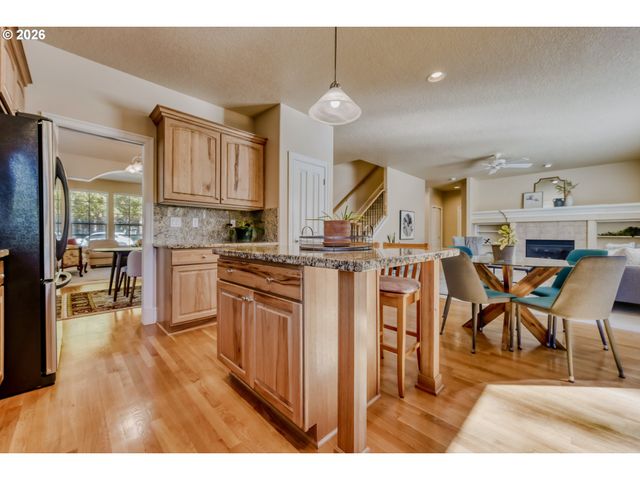 335 Sw 167TH Ave, Beaverton, OR 97006