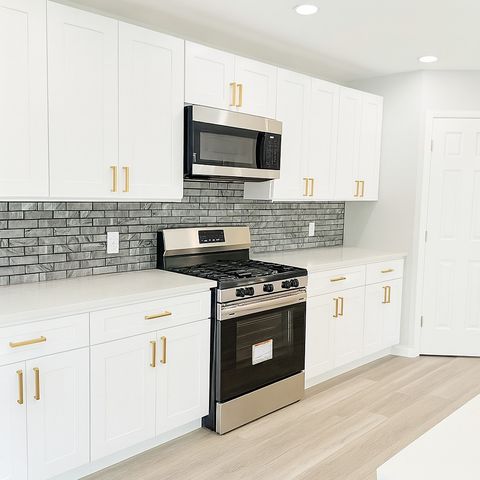 2972 Eric Lane, Farmers Branch, TX 75234