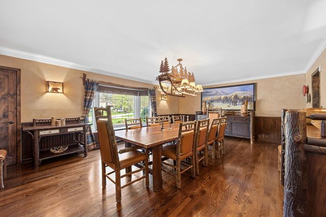10 Elm Street, Hawthorn Woods, IL 60047