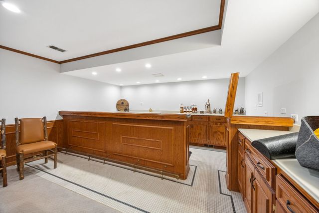 10 Elm Street, Hawthorn Woods, IL 60047