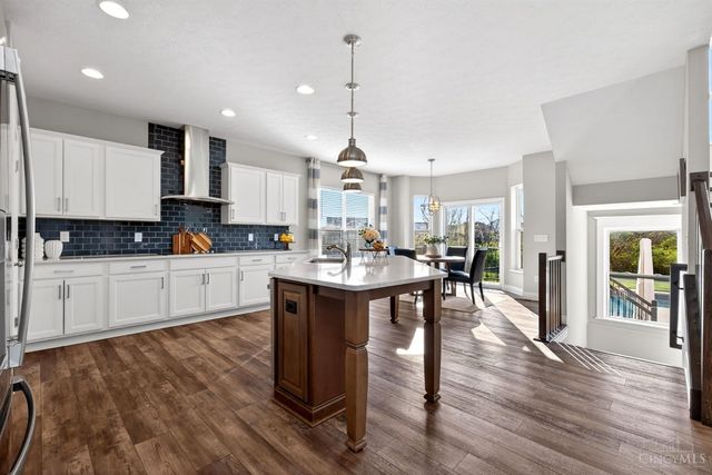 9460 W Meadow Drive, West Chester, OH 45069