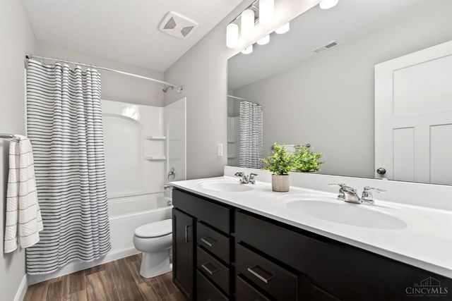 9460 W Meadow Drive, West Chester, OH 45069